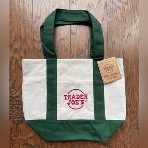 NWT Trader Joe’s Mini Tote in Green